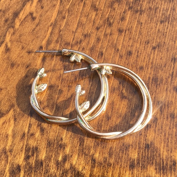 Gold Leaf Hoop Earrings - Picture 3 of 4